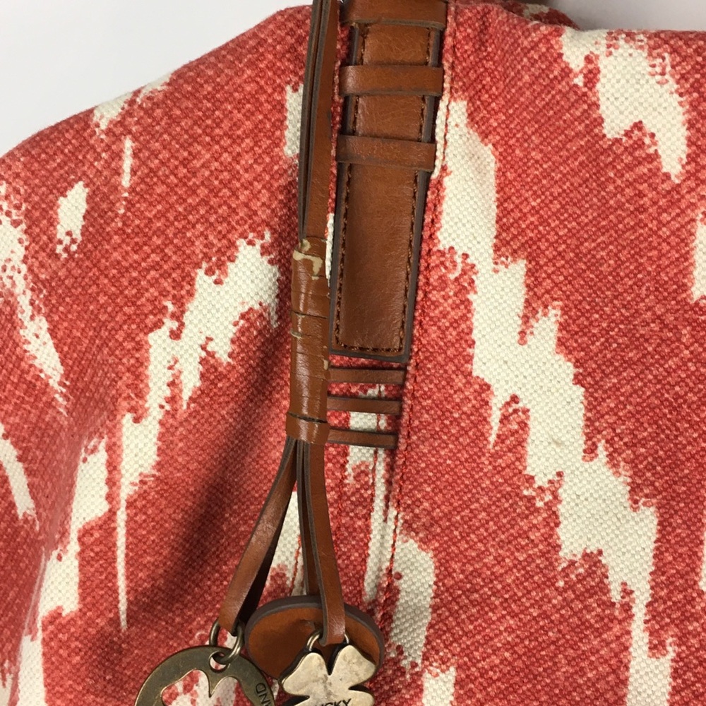 Lucky Brand Red and Cream Shoulder Bag - Picture 14 of 16